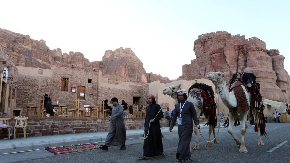 سعيا لتوطين القطاع.. 26 % من الموظفين السعوديين يعملون في مجال السياحة