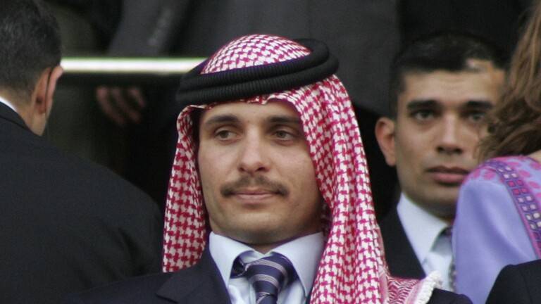 ما حقيقة اعتقال الأمير حمزة بن الحسين و20 آخرين بتهمة تهديد الاستقرار؟