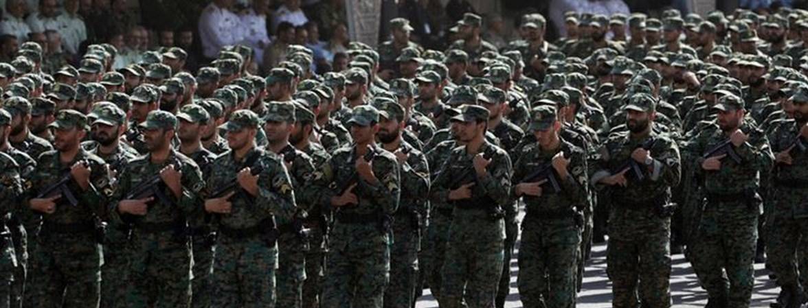 الجيش الإيراني : نرصد تحركات العدو وراء الحدود