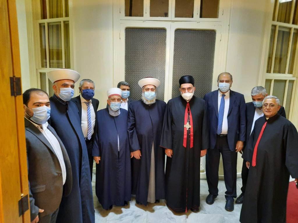 وفد من "التيار الوطني" برئاسة الخطيب جال على فاعليات طرابلس الروحية والامنية