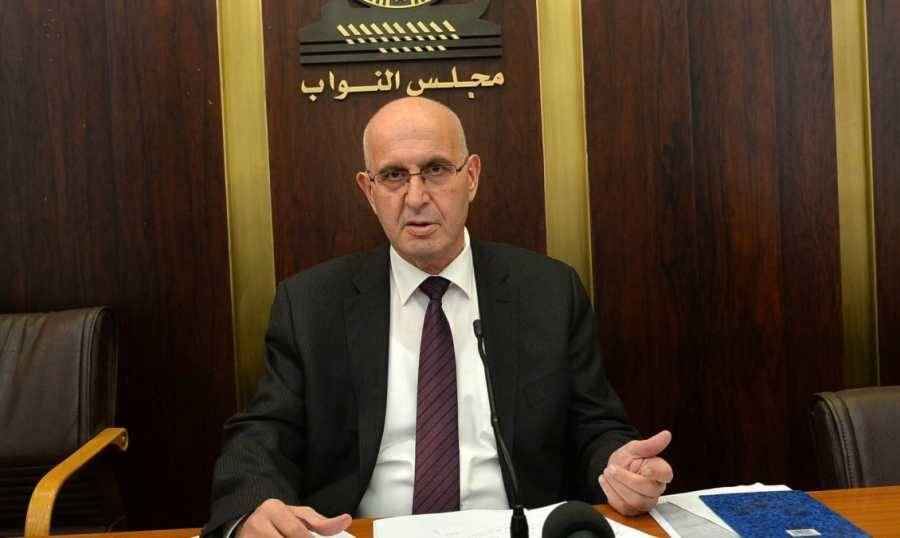 عراجي: "أمر إلهي" بالإبتعاد عن التجمعات والافطارات الجماعية