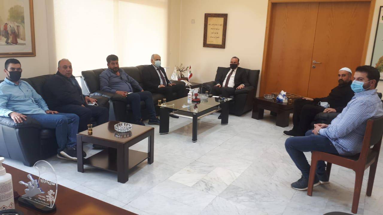 ماذا دار بين مرتضى وابو الحسن؟