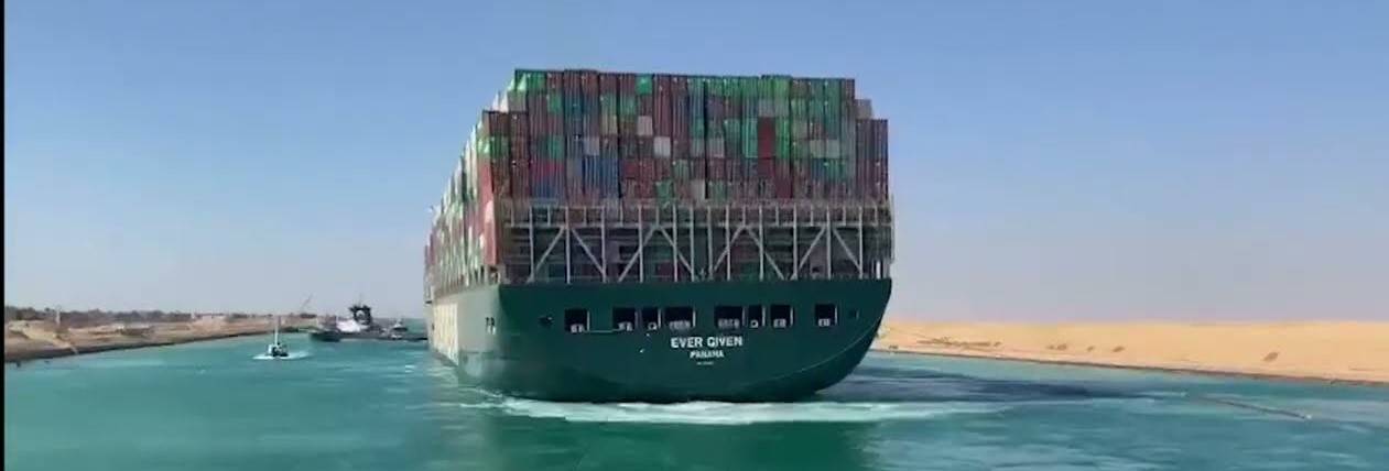 شركات إعادة التأمين ستتحمل معظم تكاليف أزمة سفينة قناة السويس