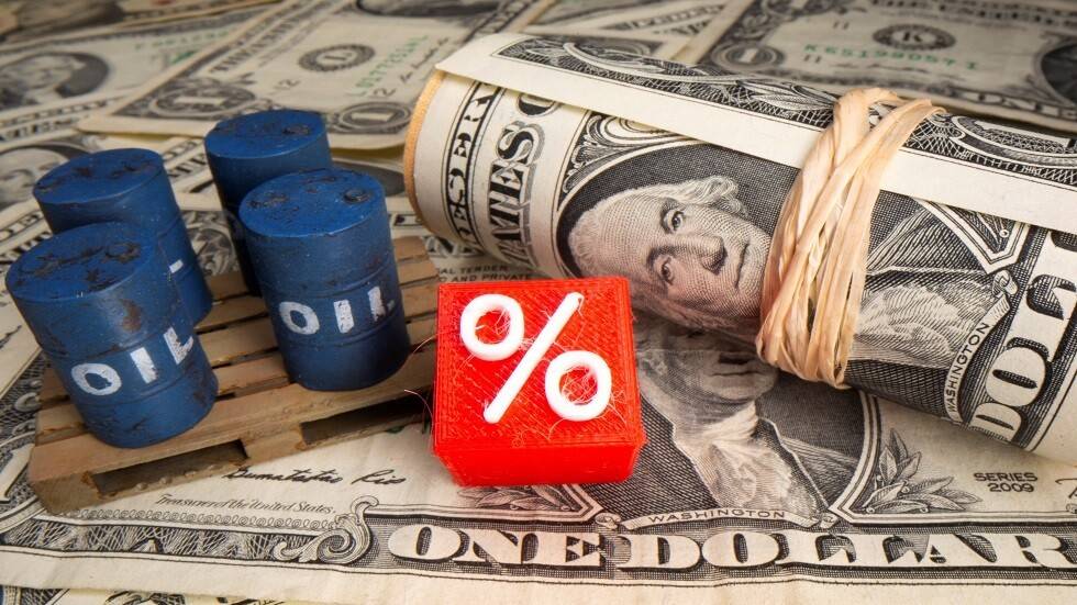 أسعار النفط تقفز بأكثر من دولارين
