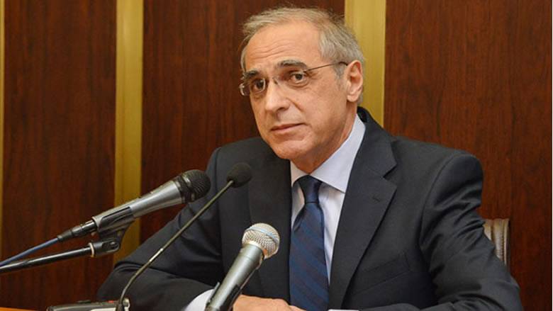 حلو: هذا نموذج على تناقضات تنفضح يوماً بعد يوماً