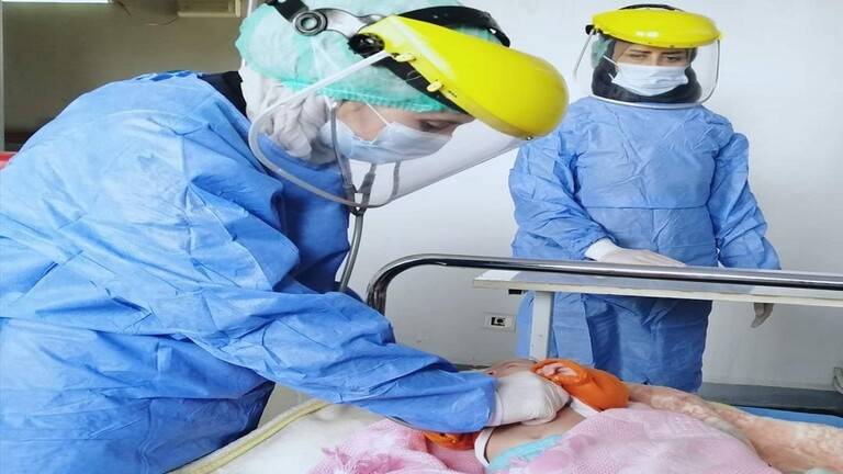 أصغر مريض كورونا في سوريا يغادر المستشفى