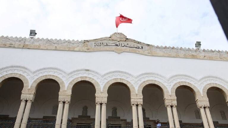 تونس.. السجن لممرضة عالجت جرحى 