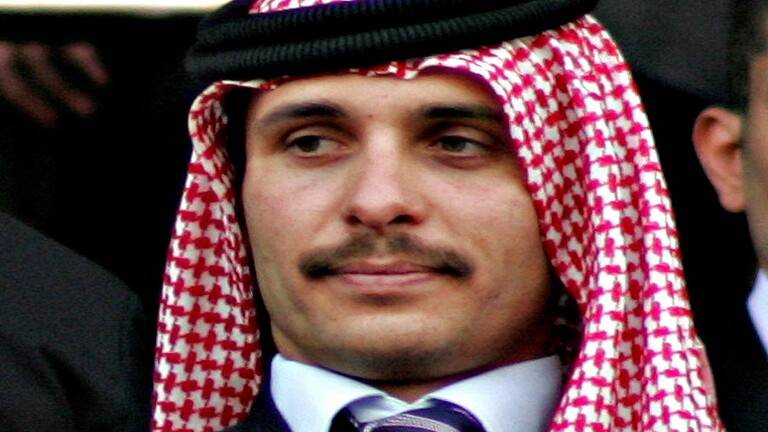 كاتب أردني: الأمير حمزة ليس ضحية" بل كان منخرطا بشكل كامل في عملية التحضير لـ"ساعة الصفر"