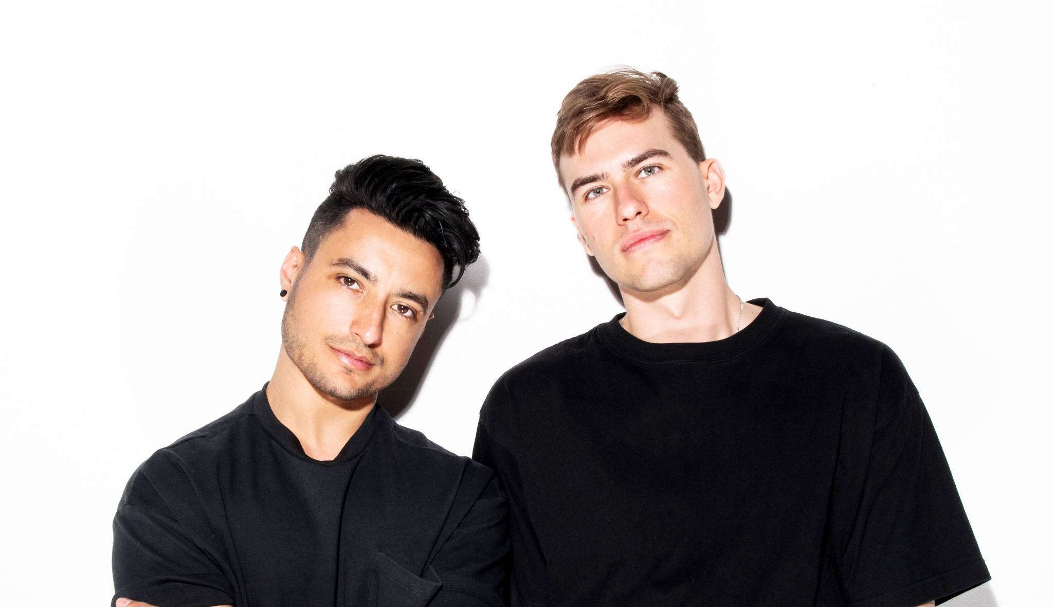 عصام النجّار يُعيد طرح أغنية "حضلّ أحبّك" بنسخة جديدة بمُشاركة Loud Luxury وAli Gatie وتحت عنوان"حضلّ أحبّكTurning Me Up"