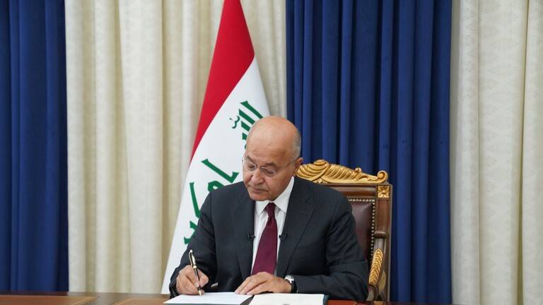 الرئيس العراقي يصدر مرسوم الانتخابات المبكرة