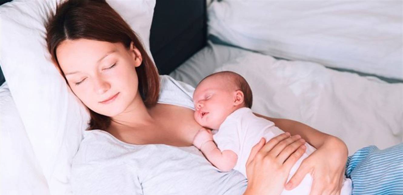كيف تخلصين طفلك من التعلق الزائد بكِ؟ 4 طرق
