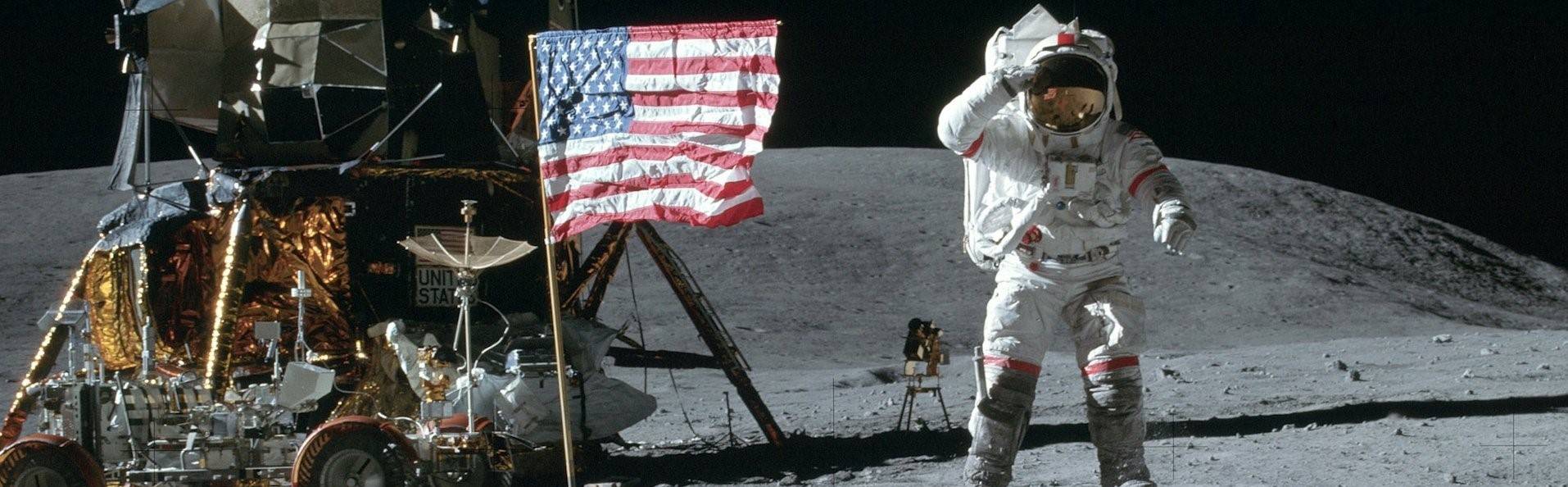 عقد بقيمة 2.9 مليار دولار للهبوط على القمر