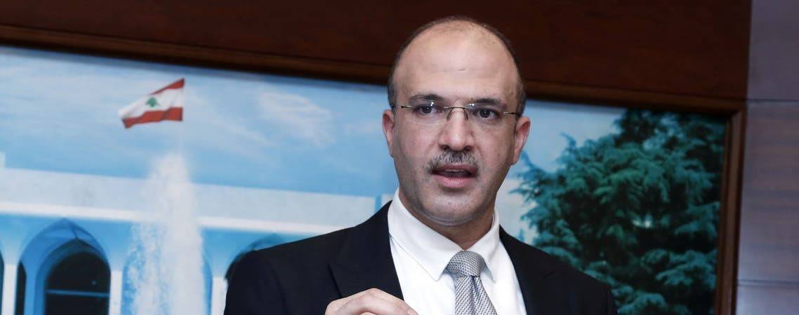 حسن بحث في استكمال بناء مستشفى دير القمر مع مجلسها البلدي