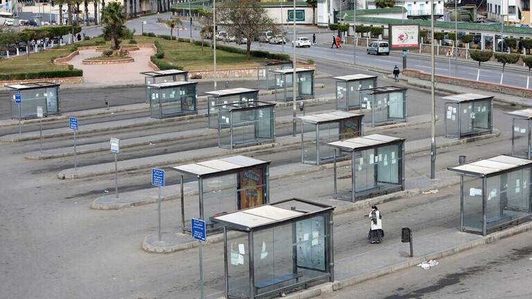 الجزائر تمدد حظر التجول في 9 ولايات بينها العاصمة