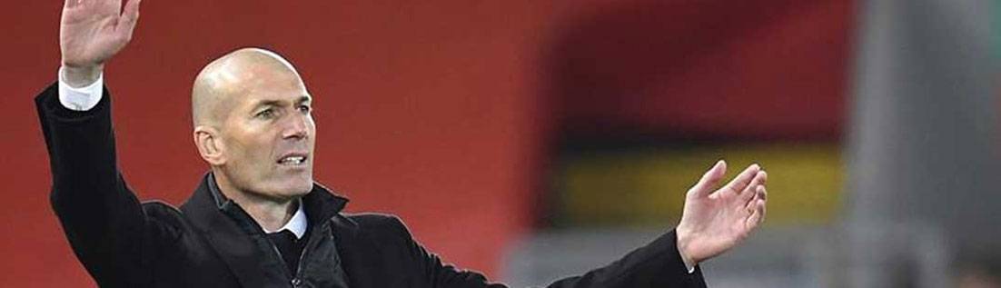 زيدان: عانينا في أنفيلد وفخور بالتأهل