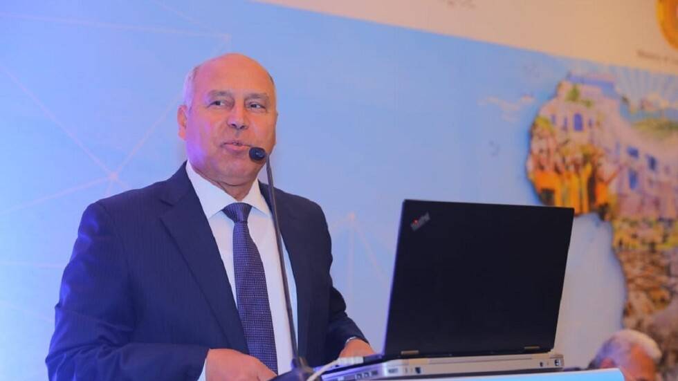 مصر.. وزير النقل المصري يكشف سبب استقالة رئيس هيئة السكك الحديدية