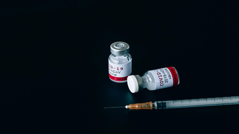باحثون يؤكدون حالتين من عدوى "اختراق لقاح كوفيد-19" في الولايات المتحدة!