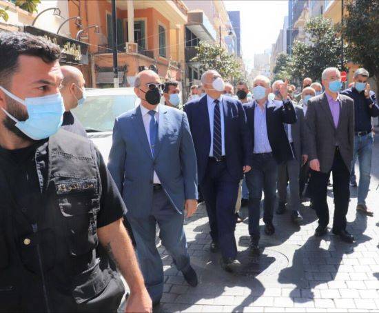 محافظ بيروت تفقد أعمال مشروع بناء مدرسة جاهزة في الكرنتينا