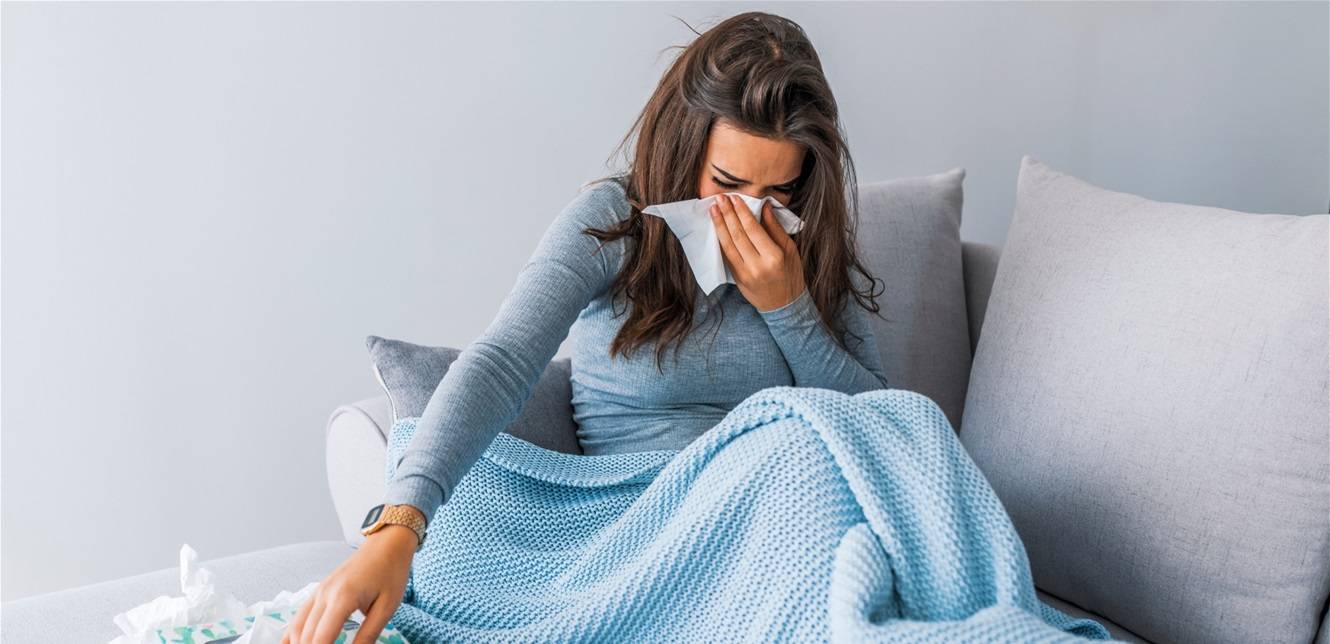 لماذا نُصاب بنزلات برد في هذا الوقت من العام؟