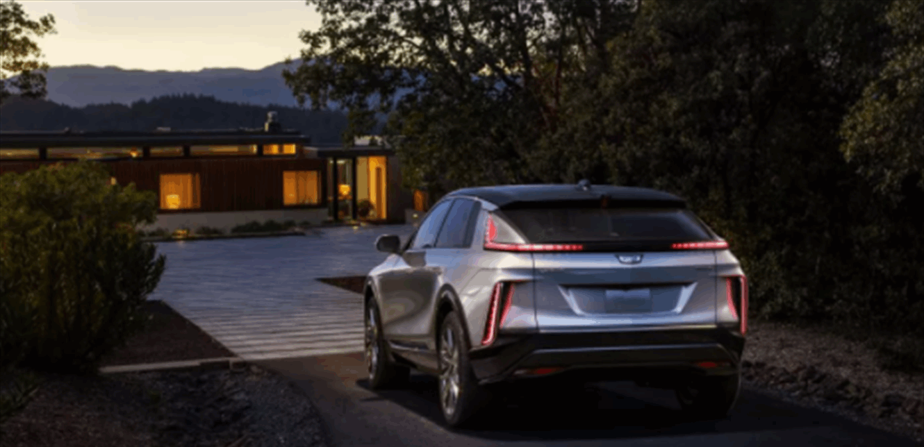 تعرّفوا إلى أوّل سيارة كهربائية من "Cadillac".. وهذا هو سعرها!