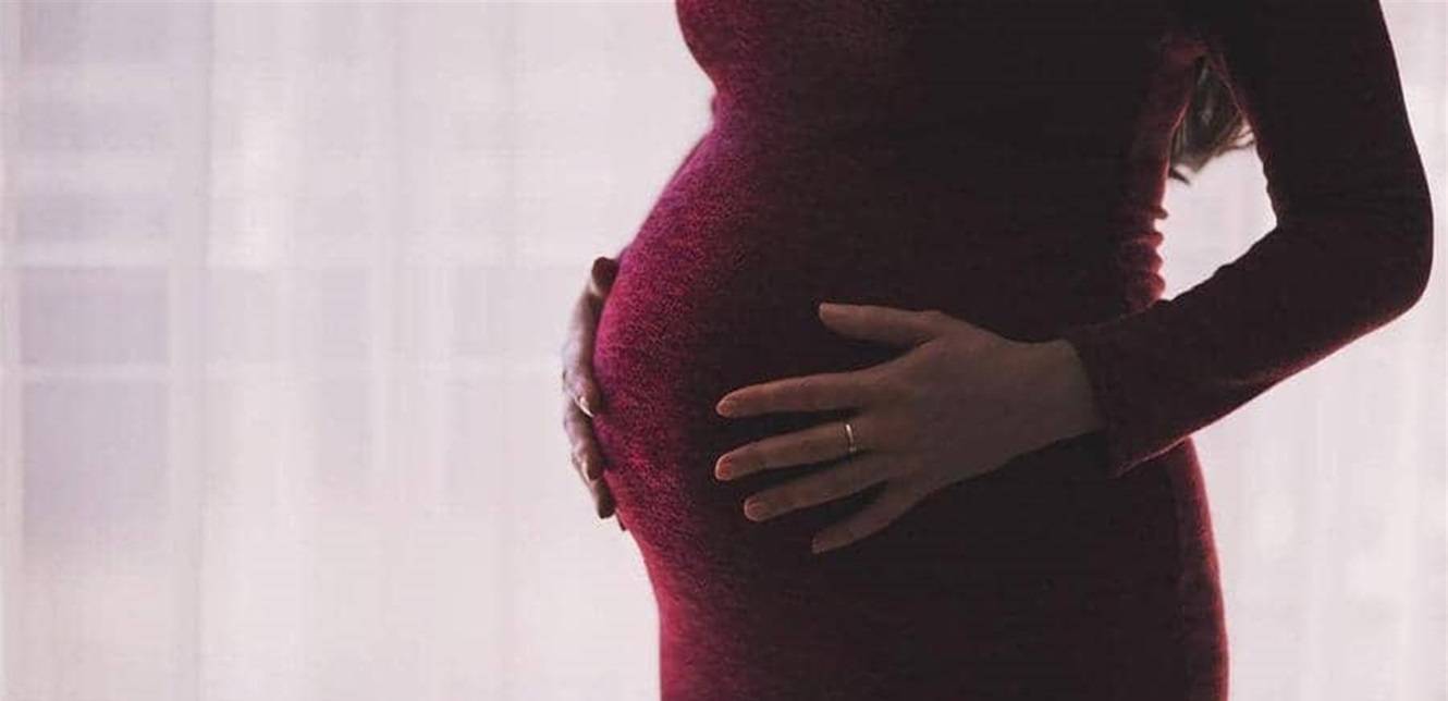 كورونا والنساء الحوامل.. دراسة تدق ناقوس الخطر