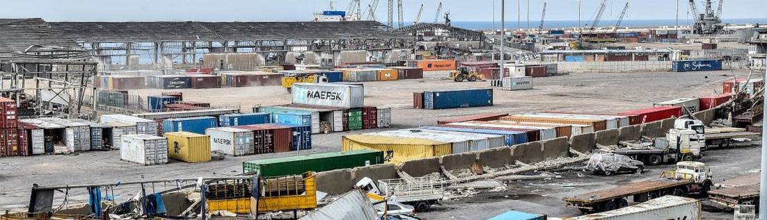 من الجمارك لأصحاب المستوعبات «المتروكة» في المرفأ