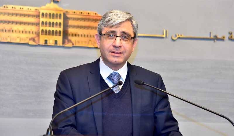 المجذوب: لجنة كورونا من تقرر العودة الى المدارس... وهذا موعد الامتحانات الرسمية
