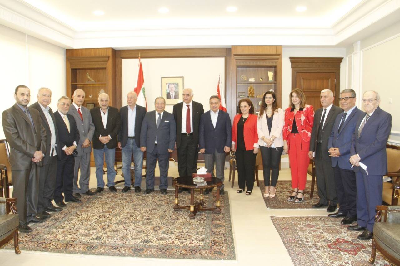 وفد نقابة المحررين زار نقيب الصحافة مهنئا بإعادة انتخابه