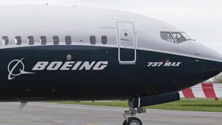 بوينغ توقف تسليم طائرات 737 ماكس بسبب مشكلة في الكهرباء