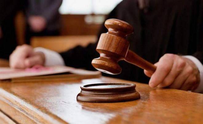 قرار بحجز عقارات المصارف ورؤساء مجالس إداراتها وحصصهم وأسهمهم
