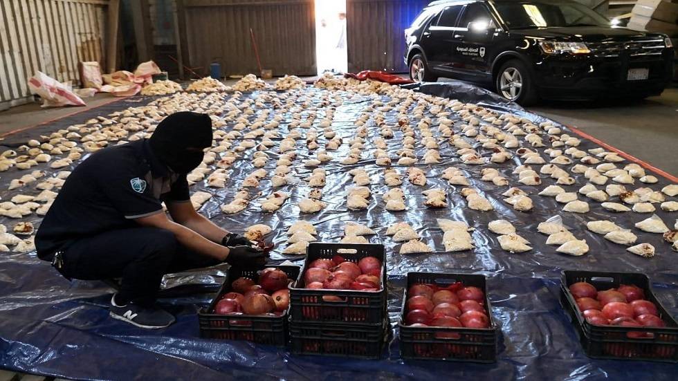 «الرمان الملغوم»... ابعاد وخلفيات سياسية للمقاطعة