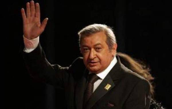 في عيد ميلاده..نورالشريف يتصدر الترند