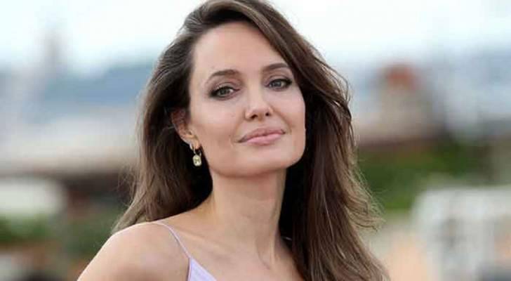 إبن أنجلينا جولي وبراد بيت يتخذ قراراً صادماً