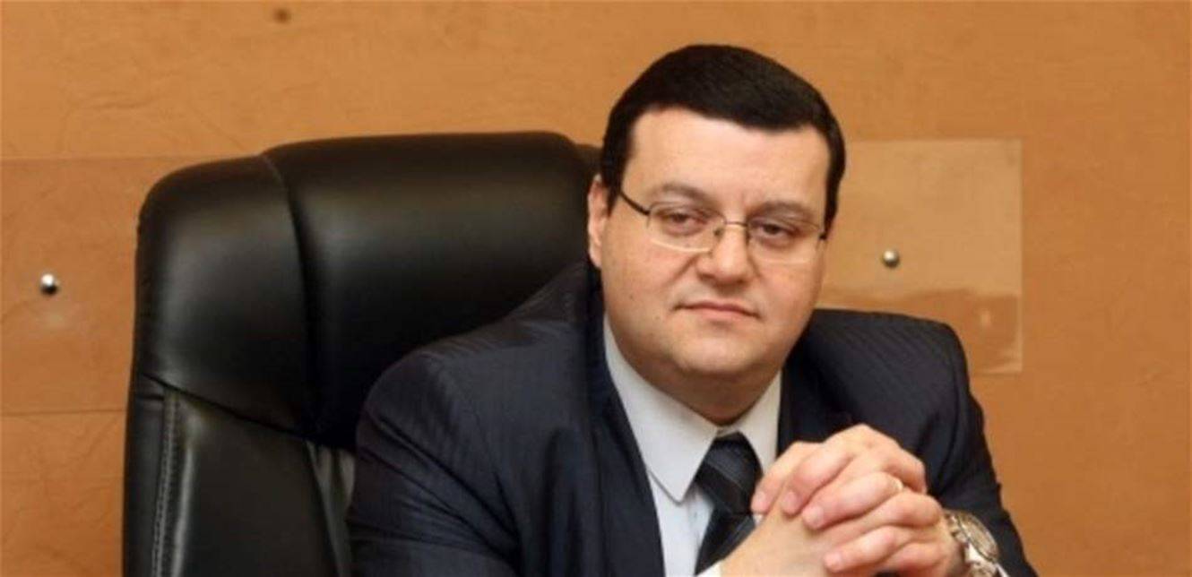 الريس: نعم لحرية الصحافة وحرية الموقف!