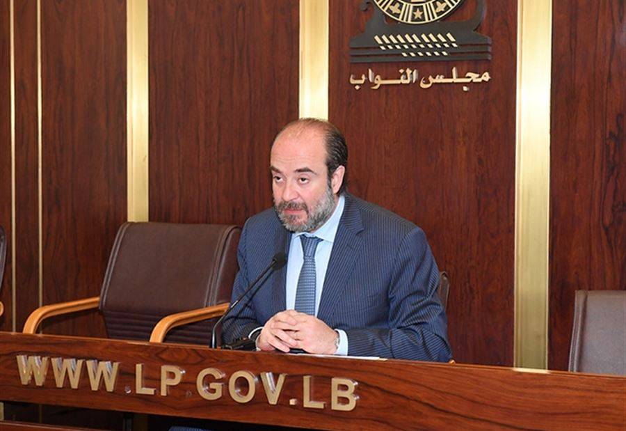 عقيص: لماذا لا تناقش إستراتيجية الدعم في الحكومة ومجلس النواب؟