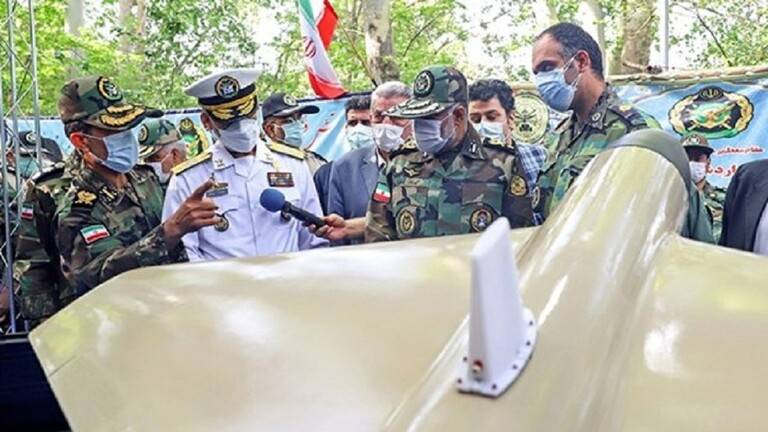 الجيش الإيراني يعلن تصنيع طائرة مسيرة بـ