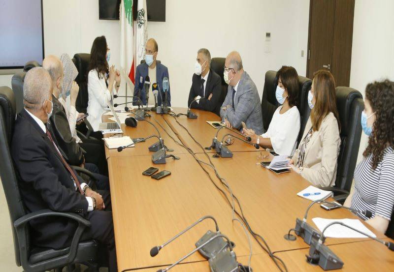 حسن: للتسجيل على المنصة لأخذ اللقاح