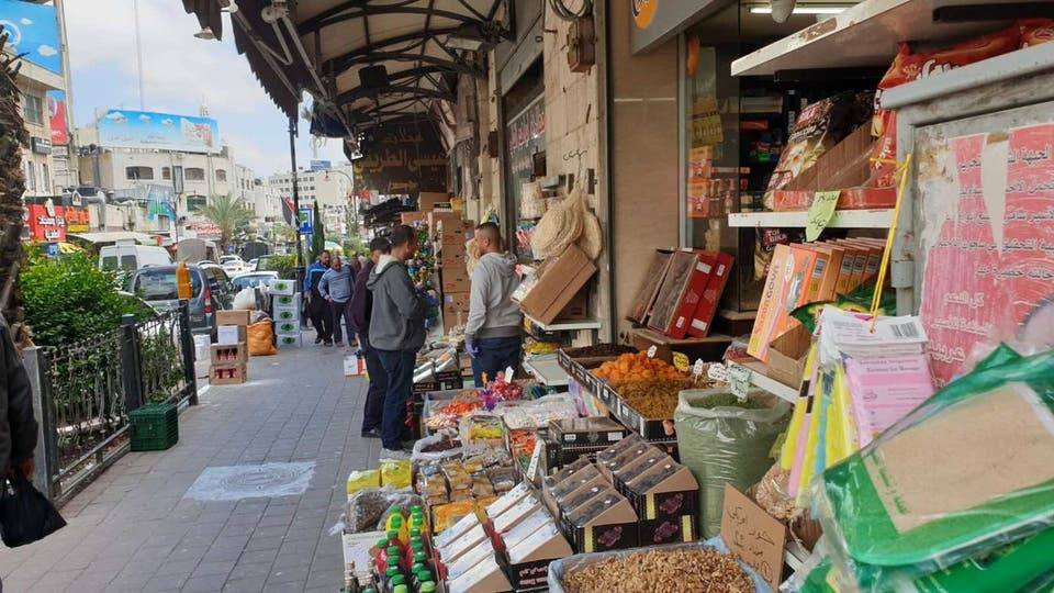 وزارة الاقتصاد الفلسطينية تمنع إدخال وتسويق "السلطات" الإسرائيلية إلى السوق