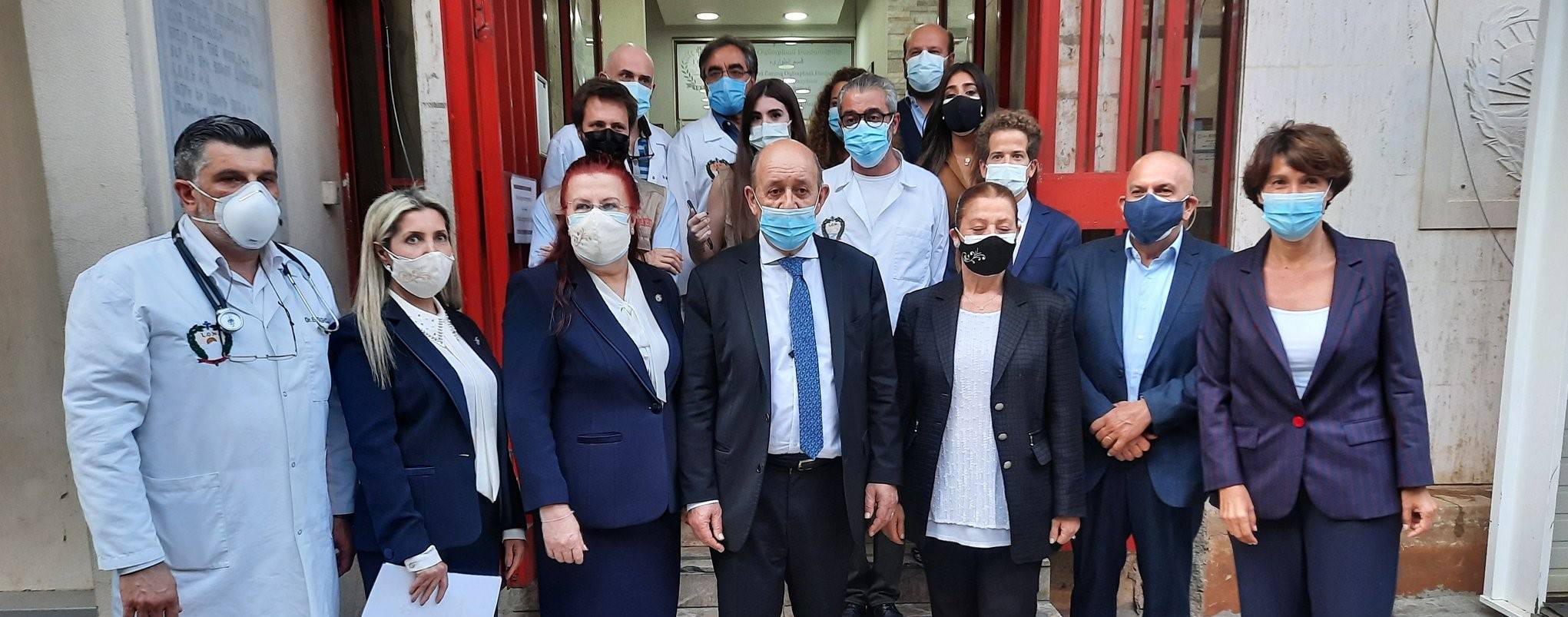 بالصور... لودريان زار برج حمود وتفقد مركز بولغورجيان الصحي المجتمعي