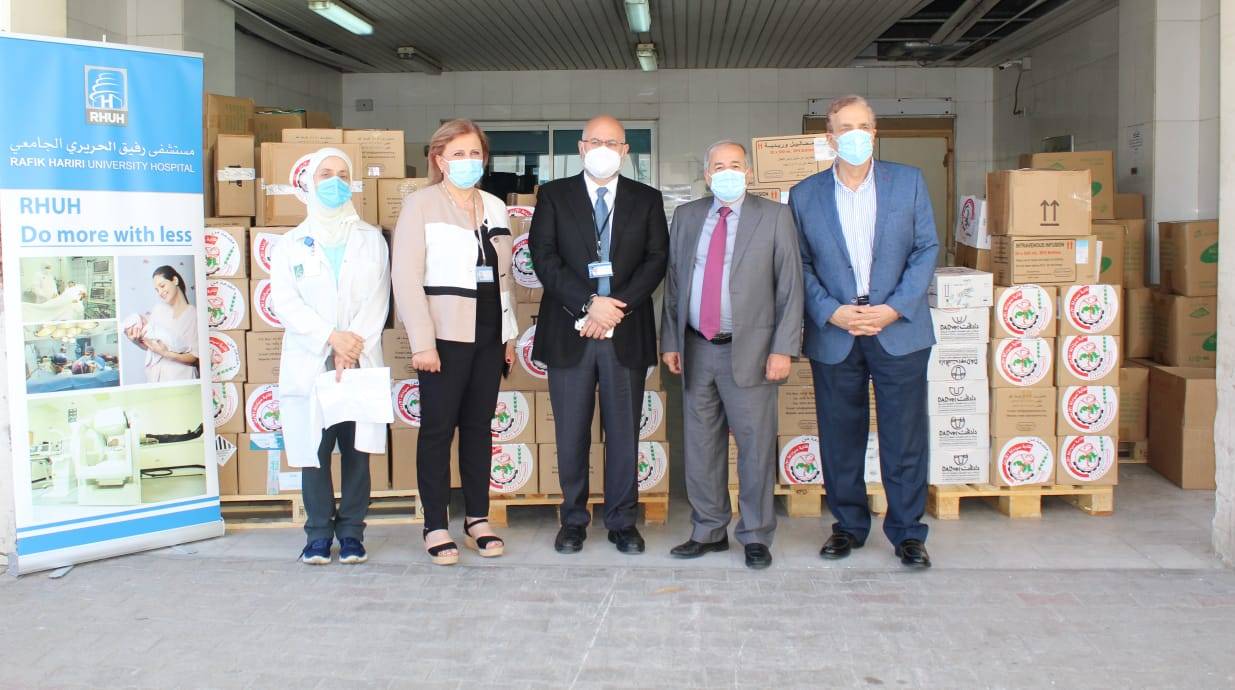 نقابة الصيادلة سلمت مستشفى الحريري هبة طبية من الاردن