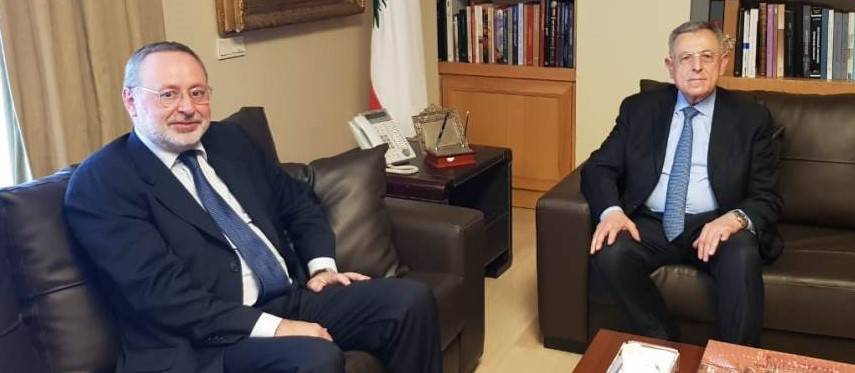 السنيورة عرض الأوضاع مع سفير النروج.