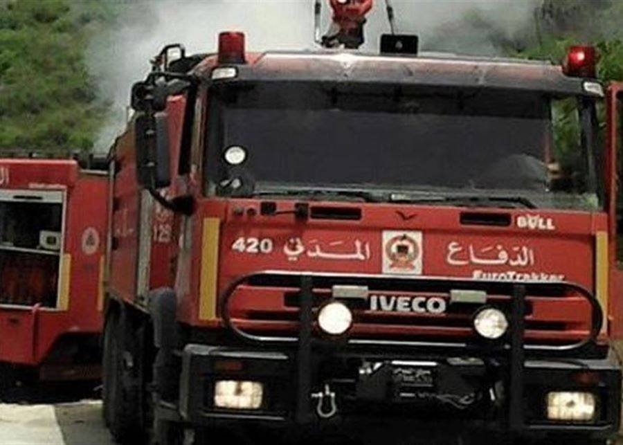 إخماد حريق داخل غرفة لعمال اجانب في حارة صخر جونية