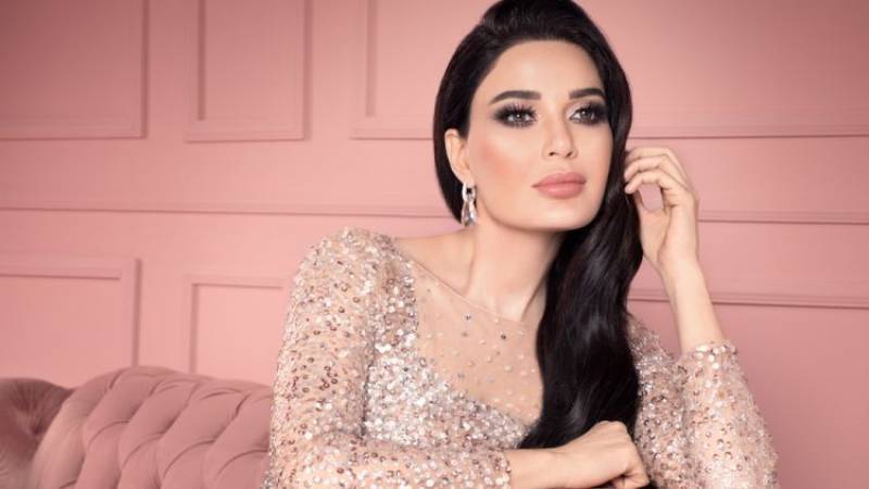 سيرين عبد النور بفستان ارتدته وفاء الكيلاني سابقًا