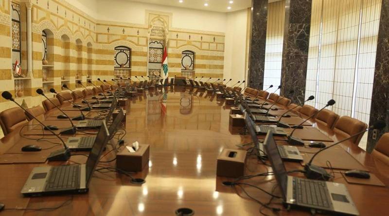 شرط وحيد لاستمرار أو اعتذار الحريري
