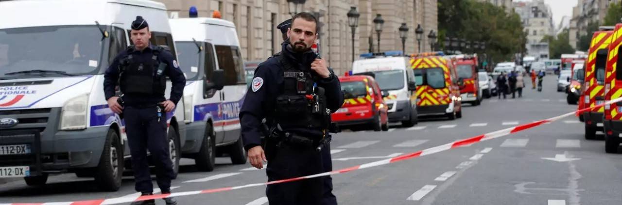 الشرطة الفرنسية تعتقل شخصين بشبهة قتل أحد عناصرها جنوب البلاد