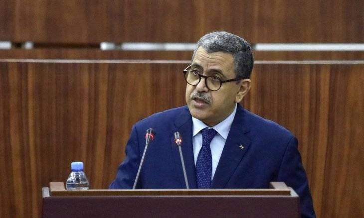 رئيس الوزراء الجزائري يكشف خطة حكومته للتخلص من البيروقراطية