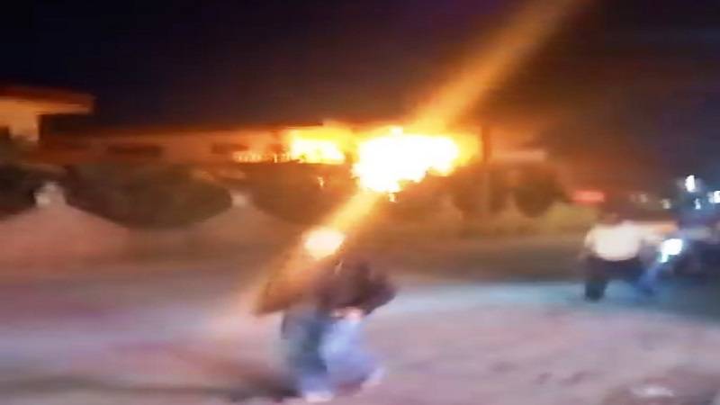الدفاع المدني اهمد حريقا شب في صهريج للمحروقات في وادي خالد