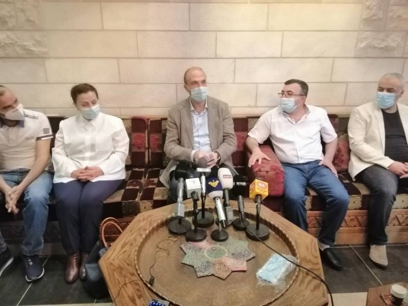 حسن: رفع الدعم عن الدواء والمستلزمات الطبية خط أحمر