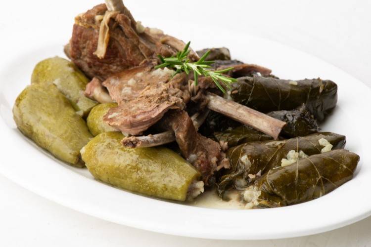ورق عنب وكوسا لغداء العيد