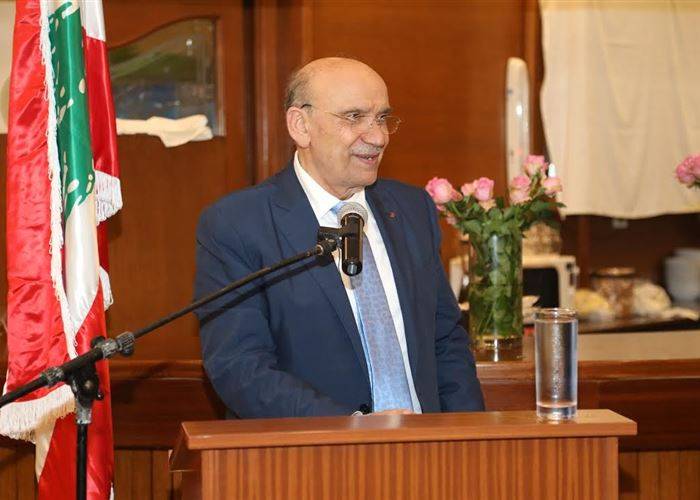الحسيني في يوم الممرض العالمي: ألف تحية واحترام لتفانيكم